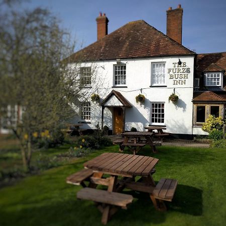 The Furze Bush Inn Newbury  Kültér fotó